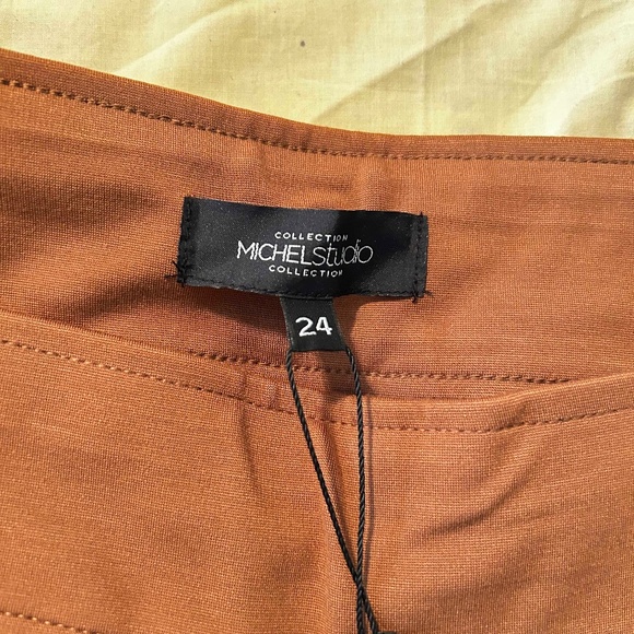 NEW PHOTOS! LEGGINGS, FAUX SUEDE FRONT, TOFFEE, SIZE 24, BACK IN STRETCH FABRIC, - Picture 5 of 12